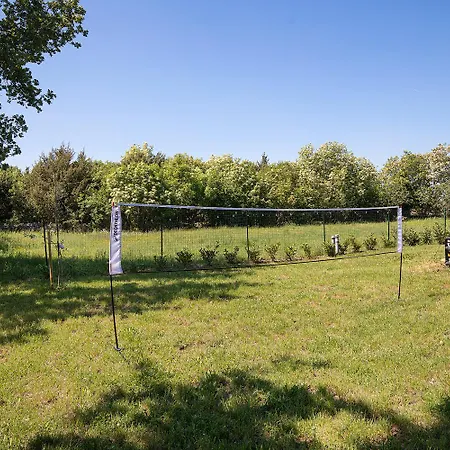 Nora With Heated Pool