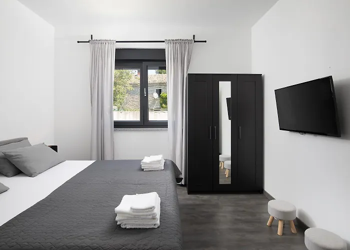 Vila Nora With Heated Pool *