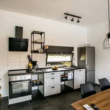 Villa Nora With Heated Pool *